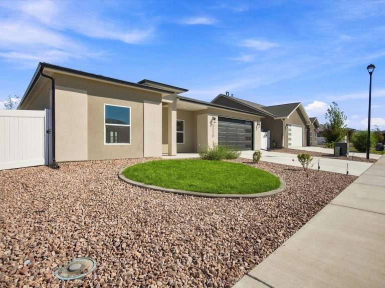 3310 Pyrus Street front yard landscaping, Clifton, CO new home by Integrity Homes