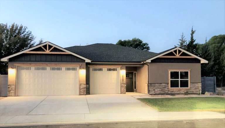 The Rubí front exterior, new home by Integrity Homes in Western Colorado